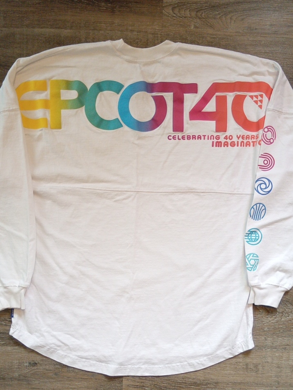 Disney EPCOT 40 Long Sleeve Tee Rainbow Logo Size Medium